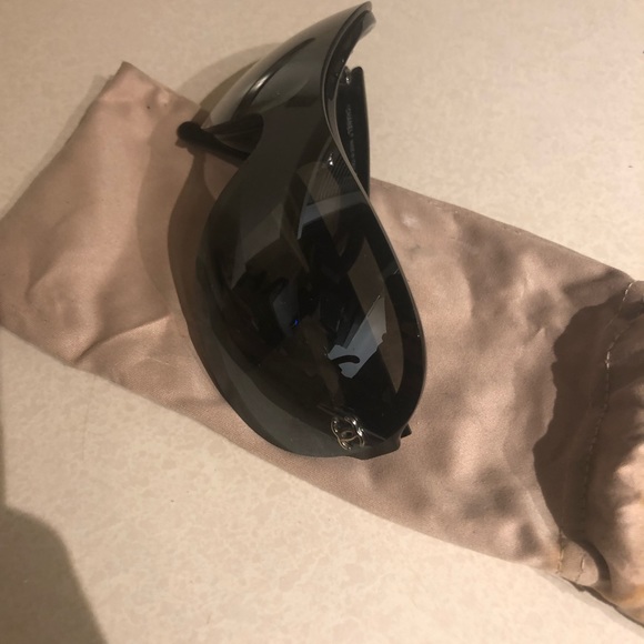 Chanel Sunglasses - Picture 2 of 3